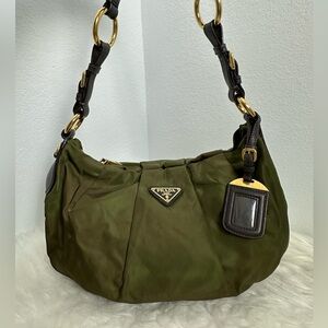 💯 Authentic Prada Olive Green Nylon Shoulder Bag🍀